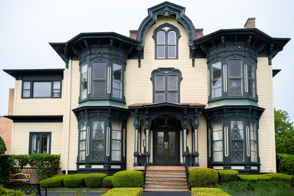 Contact Us - The Memorial Chapel of Waukegan Funeral & Cremation Services